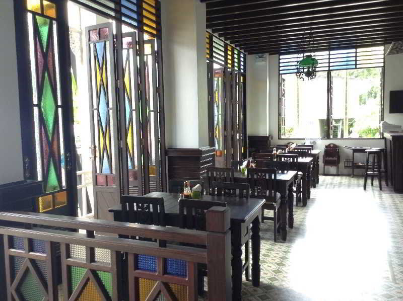 Hotel Dee Andaman Krabi town
