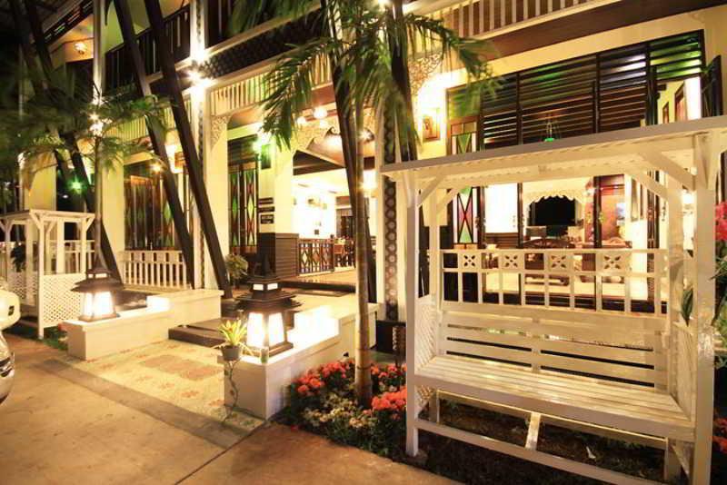 Hotel Dee Andaman Krabi town